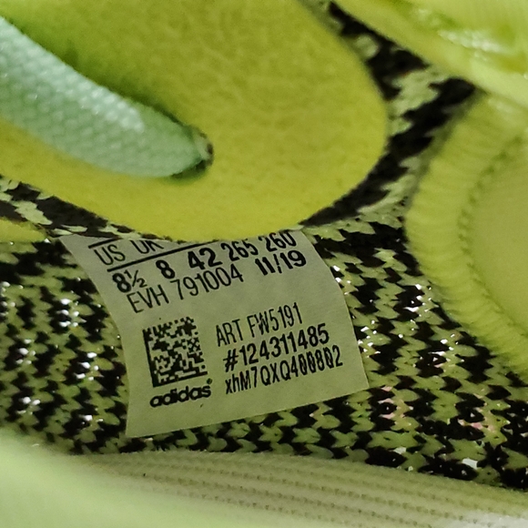 Yeezy Yeezreel Non Reflective - Picture 6 of 8